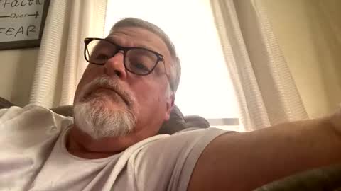 Snapshot of rs006 chatting on November 19, 2025, 3:12 pm rs006 online show from November 19, 2025, 3:12 pm