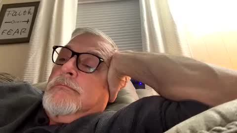 Snapshot of rs006 chatting on January 8, 2026, 2:03 am rs006 online show from January 8, 2026, 2:03 am