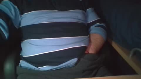 Snapshot of ruben90mr chatting on December 15, 2024, 2:08 am ruben90mr online show from December 15, 2024, 2:08 am