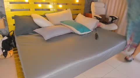 Rubi online show from February 19, 2025, 9:39 am