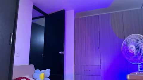 Rubi online show from March 4, 2025, 12:50 am