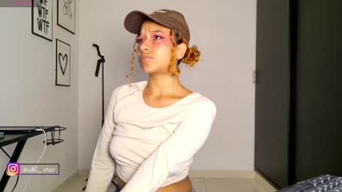Rubi online show from July 7, 2026, 11:42 pm
