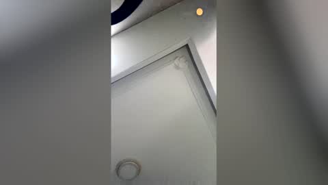 Rubi online show from April 16, 2026, 7:25 pm