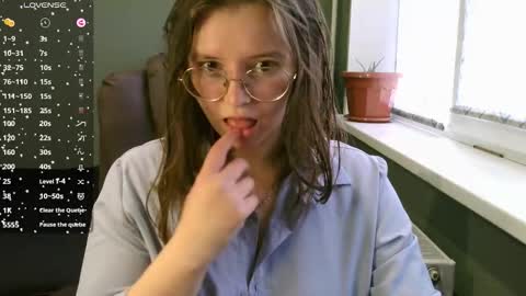 ruby_doyle online show from October 20, 2025, 5:19 am