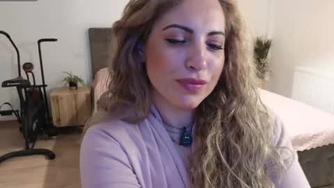 Snapshot of ruby_fit chatting on May 5, 2026, 12:51 am Ruby online show from May 5, 2026, 12:51 am