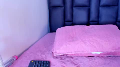 Snapshot of ruby_nights chatting on July 20, 2026, 12:29 pm ruby_nights online show from July 20, 2026, 12:29 pm