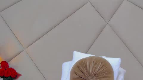 Ruby Luxe online show from February 12, 2025, 12:22 pm