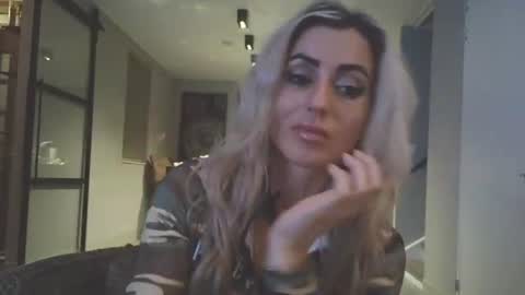 Snapshot of rubyroseandtastytim chatting on July 18, 2026, 1:54 am rubyroseandtastytim online show from July 18, 2026, 1:54 am