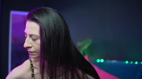  Ruby  online show from March 5, 2026, 11:23 pm