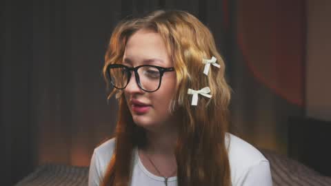 Mila online show from March 30, 2026, 5:14 pm