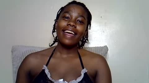 Snapshot of ruechee68 chatting on August 6, 2026, 3:30 am ruechee68 online show from August 6, 2026, 3:30 am