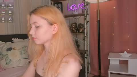 Snapshot of ruminelle chatting on June 8, 2026, 11:32 am Lilith online show from June 8, 2026, 11:32 am