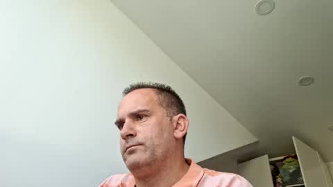 runner1978 online show from November 5, 2025, 11:32 am