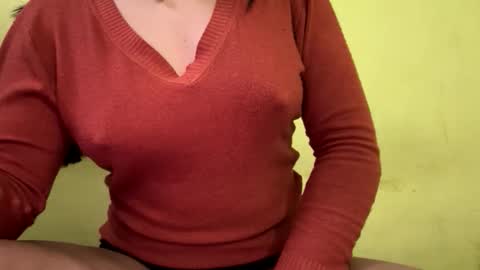 Snapshot of rupali01 chatting on January 18, 2026, 5:22 am Rupali online show from January 18, 2026, 5:22 am