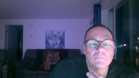 rushse886410 online show from June 3, 2026, 2:14 am