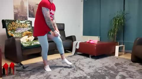 Ruskinni online show from October 19, 2025, 9:37 pm