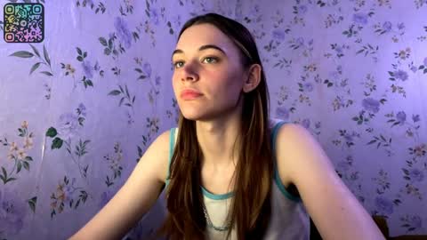 Snapshot of rusmedium chatting on June 5, 2026, 6:02 pm Lisa and Vlad online show from June 5, 2026, 6:02 pm