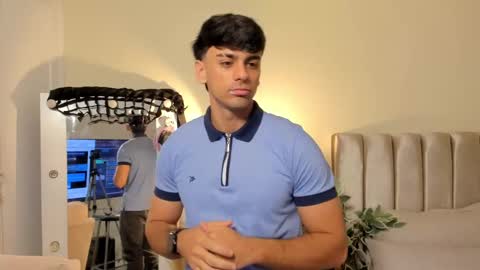 Snapshot of russ_w8 chatting on October 4, 2025, 11:30 am Russ online show from October 4, 2025, 11:30 am