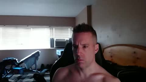 Snapshot of rustic_cuse_777 chatting on December 19, 2025, 5:09 pm rustic_cuse_777 online show from December 19, 2025, 5:09 pm