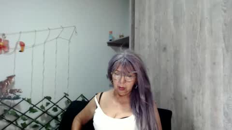 Snapshot of ruth_blue21 chatting on March 12, 2025, 5:02 am ruth_blue21 online show from March 12, 2025, 5:02 am