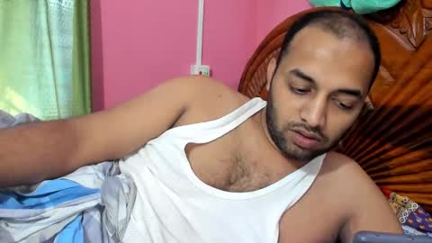 Snapshot of rwb17 chatting on October 24, 2025, 8:33 am rwb17 online show from October 24, 2025, 8:33 am