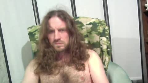 Snapshot of rwb1982 chatting on May 9, 2026, 12:32 pm rwb1982 online show from May 9, 2026, 12:32 pm