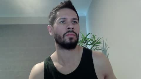 Snapshot of ryan_chatter chatting on May 19, 2026, 11:33 pm Ryan online show from May 19, 2026, 11:33 pm
