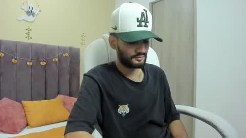 Snapshot of ryan_jackson_ chatting on October 13, 2025, 10:43 pm ryan_jackson_ online show from October 13, 2025, 10:43 pm