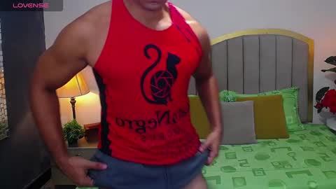 Snapshot of ryan_nesson chatting on September 17, 2025, 1:46 pm Ryan online show from September 17, 2025, 1:46 pm