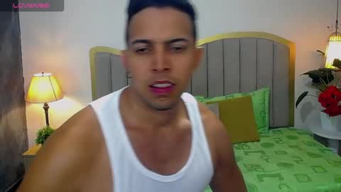 Snapshot of ryan_nesson chatting on October 13, 2025, 1:22 pm Ryan online show from October 13, 2025, 1:22 pm