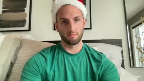 Ryan  Chad online show from December 4, 2024, 7:01 pm