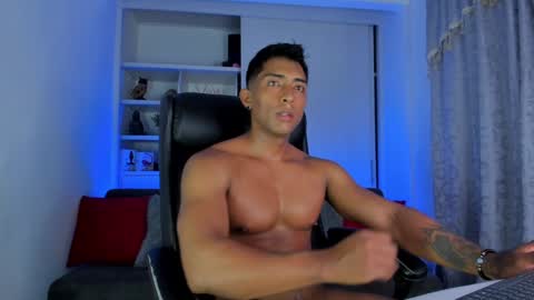 ryanboy30 online show from December 10, 2024, 5:11 pm