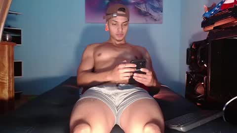 Snapshot of ryangreys01 chatting on February 6, 2026, 3:26 pm Ryan online show from February 6, 2026, 3:26 pm