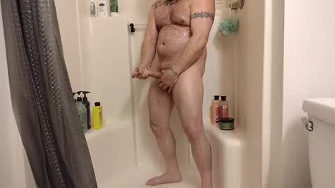 ryanihde2025 online show from February 16, 2026, 9:55 pm