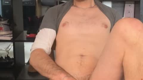 Ryan Jizz online show from November 4, 2025, 5:23 pm