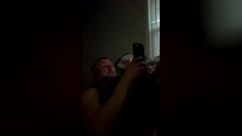 Snapshot of ryanmhoyt88 chatting on April 20, 2026, 12:24 am ryanmhoyt88 online show from April 20, 2026, 12:24 am