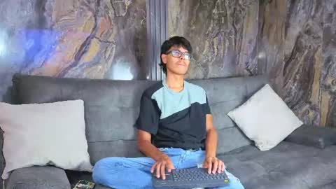 Snapshot of ryann_wolf chatting on July 6, 2026, 8:22 pm ryann_wolf online show from July 6, 2026, 8:22 pm