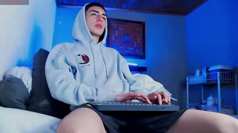 Ryannhill  online show from April 14, 2026, 6:30 am