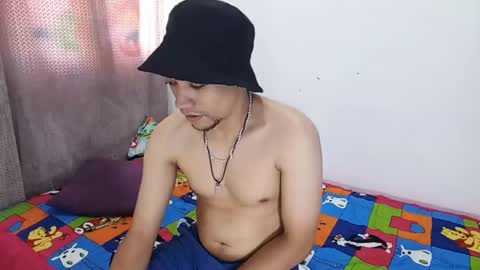 Snapshot of ryansbad235 chatting on January 23, 2025, 1:35 pm sesbad online show from January 23, 2025, 1:35 pm