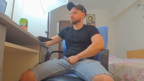Snapshot of ryanstone_ chatting on July 20, 2026, 11:12 am Ryanstone online show from July 20, 2026, 11:12 am