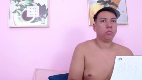 Snapshot of ryder_n_violet chatting on February 20, 2025, 5:12 am Ryder and Violet online show from February 20, 2025, 5:12 am