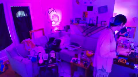 Ryn Michele online show from October 29, 2025, 3:25 pm