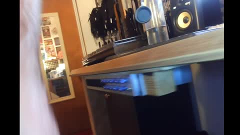 rynoxox online show from March 19, 2026, 5:55 am