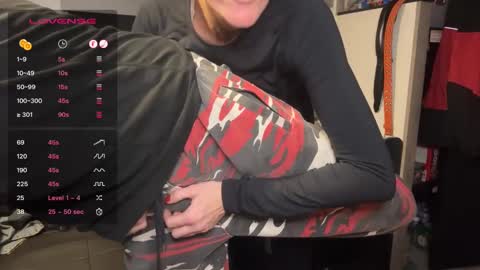 Snapshot of rytracey2024 chatting on December 13, 2024, 10:45 pm RyTracey2024 online show from December 13, 2024, 10:45 pm