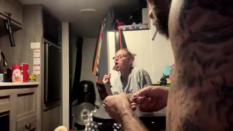 Snapshot of rytracey2024 chatting on December 18, 2024, 10:02 pm RyTracey2024 online show from December 18, 2024, 10:02 pm