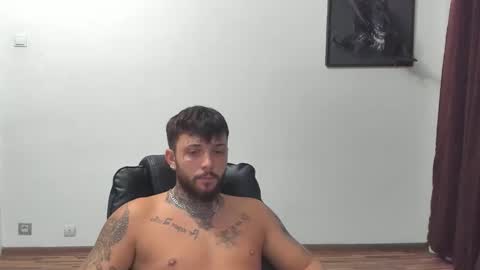 s1nmaster online show from October 3, 2025, 7:44 pm