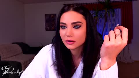 Y      online show from December 18, 2024, 2:10 am