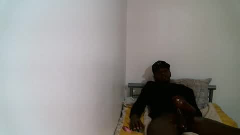 Snapshot of s8ukme90 chatting on September 11, 2025, 12:22 am s8ukme90 online show from September 11, 2025, 12:22 am