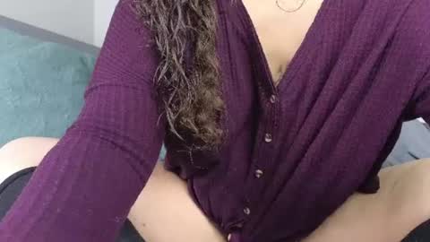 Snapshot of s_leanne_ chatting on June 27, 2026, 4:39 am Leanne online show from June 27, 2026, 4:39 am