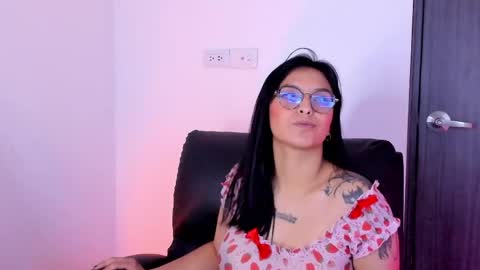 Snapshot of saam_collins69 chatting on May 21, 2026, 5:58 am Val online show from May 21, 2026, 5:58 am